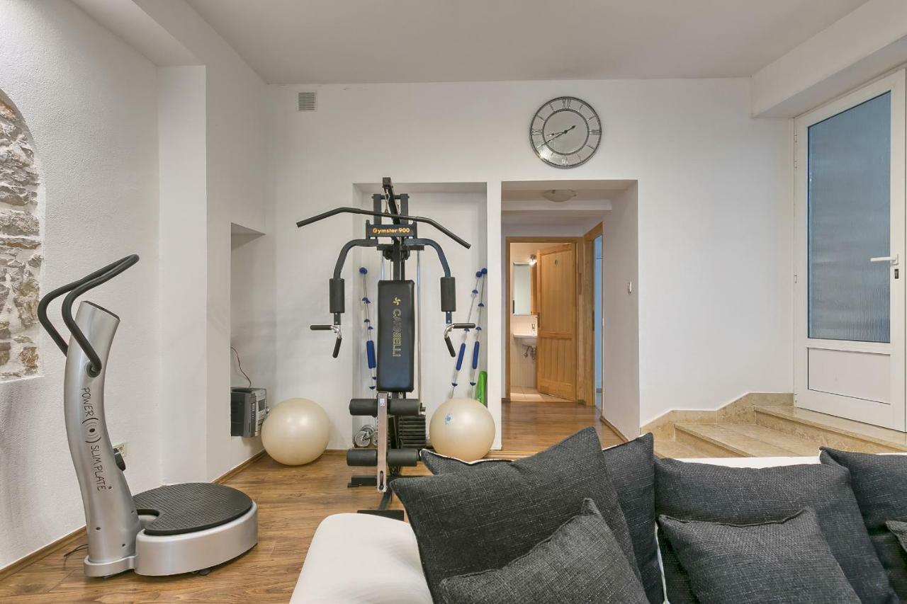 Wellness Apartman Kaiser Pula Luaran gambar